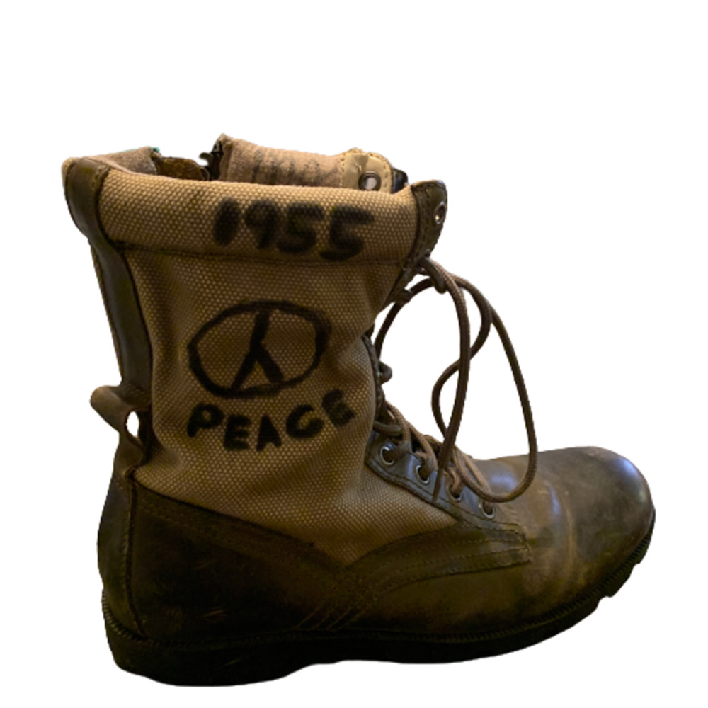 Jump J75 Combat Boots